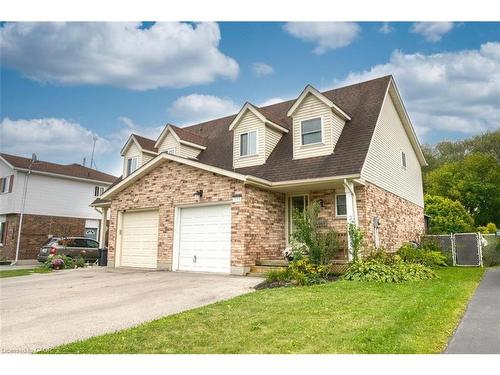 135 Eastforest Trail, Kitchener, ON - Outdoor