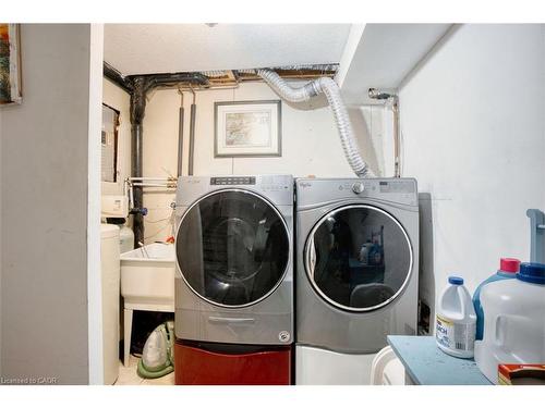 135 Eastforest Trail, Kitchener, ON - Indoor Photo Showing Laundry Room