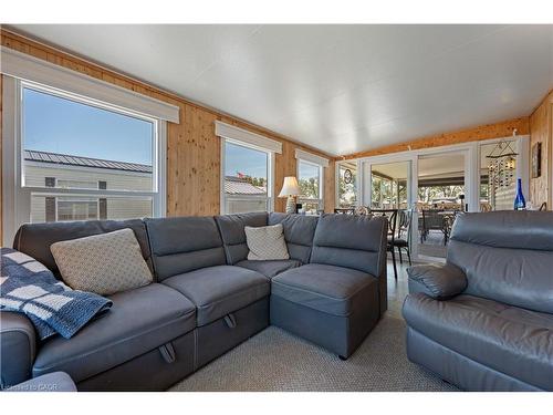 6-92 Clubhouse Road, Turkey Point, ON 