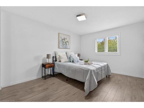 19 Marl Meadow Drive, Kitchener, ON - Indoor Photo Showing Bedroom