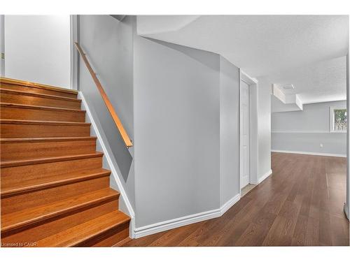 19 Marl Meadow Drive, Kitchener, ON - Indoor Photo Showing Other Room