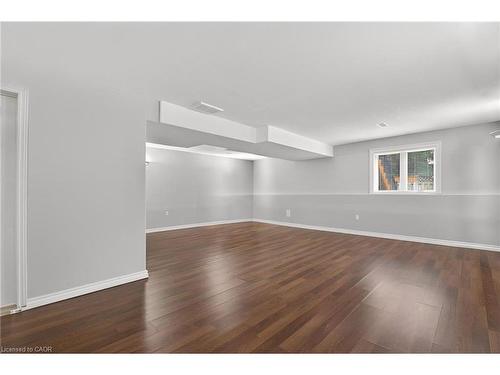 19 Marl Meadow Drive, Kitchener, ON - Indoor Photo Showing Other Room