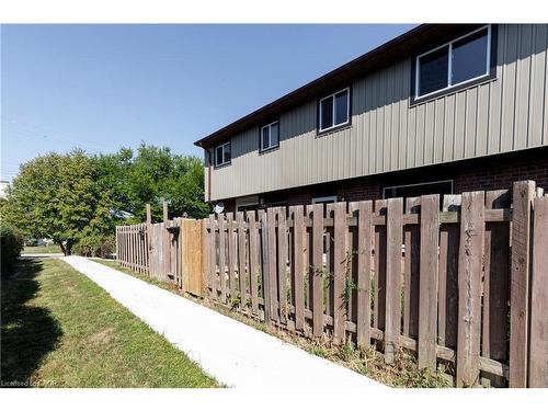 2-65 Mount Albion Road, Hamilton, ON - Outdoor