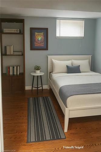 46 Delena Avenue S, Hamilton, ON - Indoor Photo Showing Bedroom