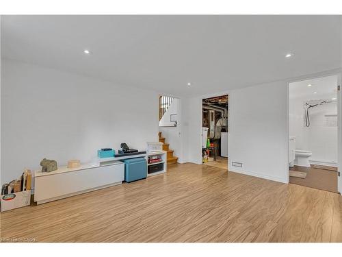 35 Hickery Place, Brantford, ON - Indoor