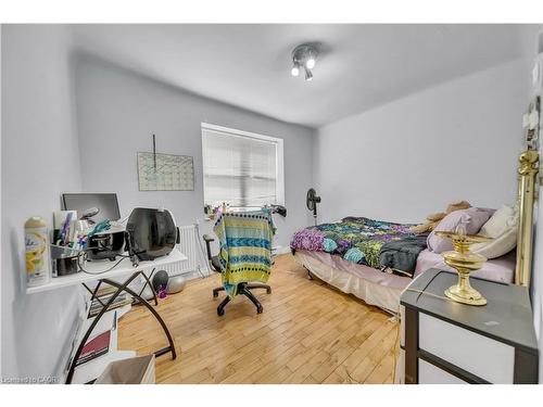 24 Columbia Street W, Waterloo, ON 