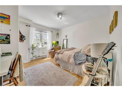 24 Columbia Street W, Waterloo, ON 