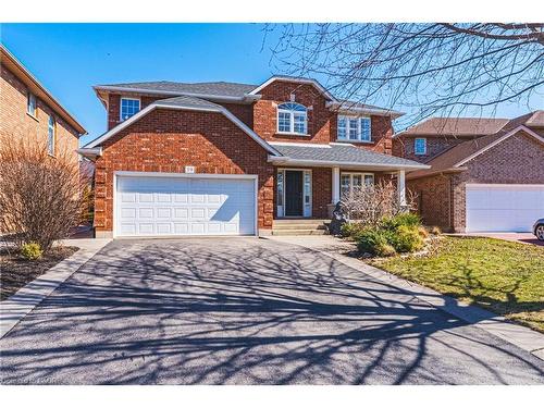 19 Liuna Court  Hamilton, ON L8E 5Z1