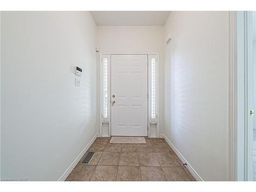 3-163 Livingston Avenue, Grimsby, ON - Indoor Photo Showing Other Room