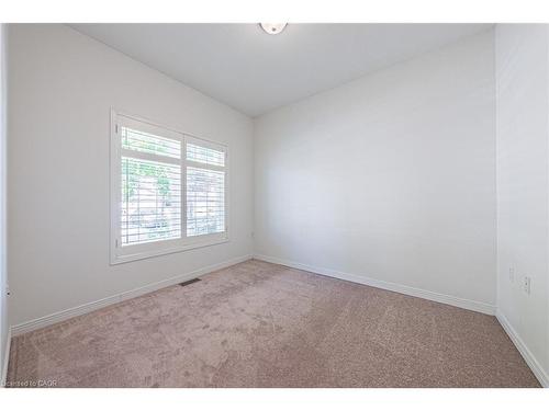 3-163 Livingston Avenue, Grimsby, ON - Indoor Photo Showing Other Room