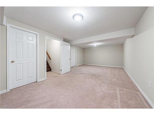 3-163 Livingston Avenue, Grimsby, ON - Indoor Photo Showing Other Room