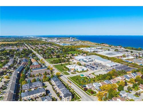 3-163 Livingston Avenue, Grimsby, ON - Outdoor With View