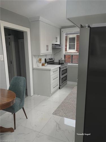 46 Delena Avenue S, Hamilton, ON - Indoor