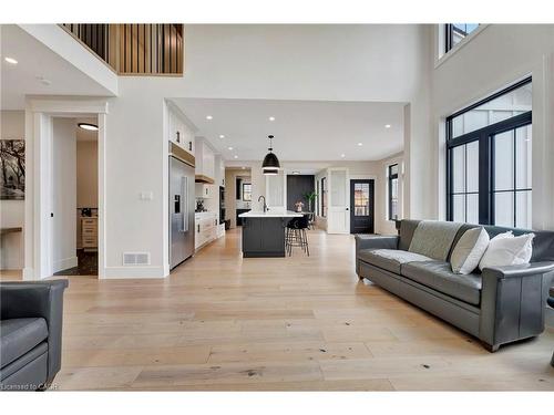 12200 Plank Road, Eden, ON - Indoor Photo Showing Living Room
