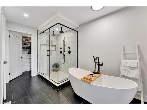12200 Plank Road, Eden, ON - Indoor Photo Showing Bathroom