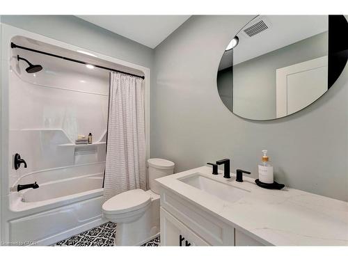 12200 Plank Road, Eden, ON - Indoor Photo Showing Bathroom
