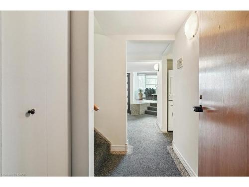 313-50 Main Street, Dundas, ON - Indoor Photo Showing Other Room