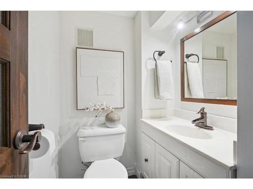 313-50 Main Street, Dundas, ON - Indoor Photo Showing Bathroom