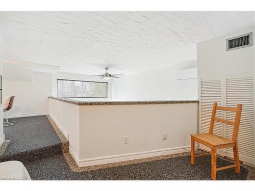 313-50 Main Street, Dundas, ON - Indoor Photo Showing Other Room