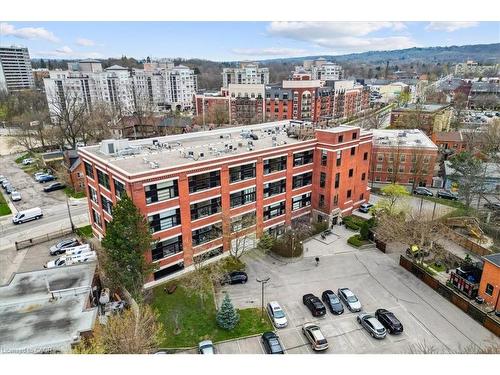 313-50 Main Street, Dundas, ON - Outdoor