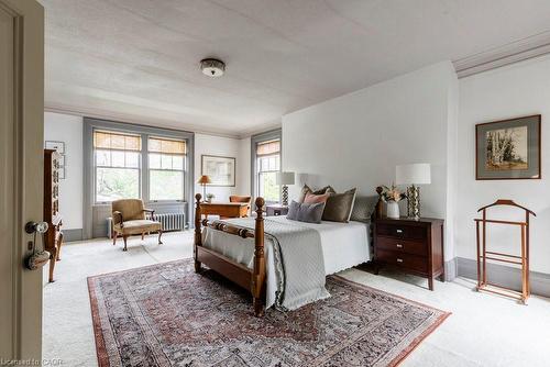 45 Markland Street, Hamilton, ON - Indoor Photo Showing Bedroom