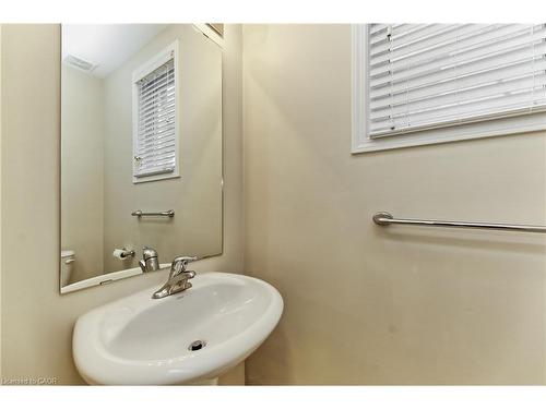 126 Merrilee Crescent, Hamilton, ON - Indoor Photo Showing Bathroom