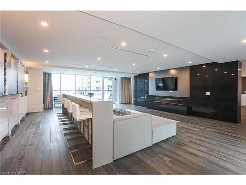 431-16 Concord Place, Grimsby, ON - Indoor