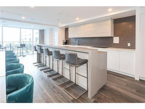 431-16 Concord Place, Grimsby, ON - Indoor