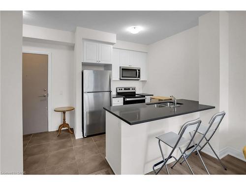 431-16 Concord Place, Grimsby, ON - Indoor Photo Showing Kitchen With Double Sink