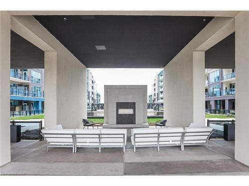 431-16 Concord Place, Grimsby, ON - 