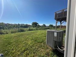 Upper-17 Cahill Drive  Brantford, ON N3T 0V5