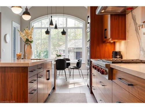 1324 Cambridge Drive, Oakville, ON - Indoor