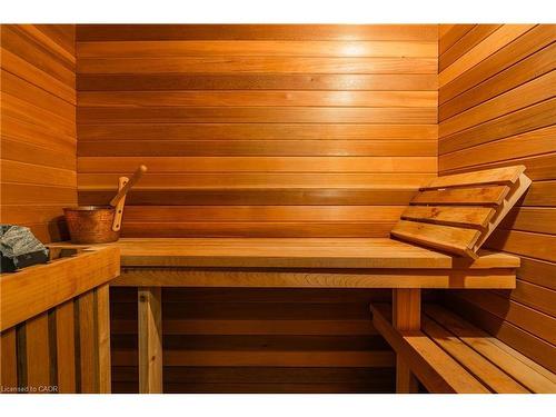 1324 Cambridge Drive, Oakville, ON - Indoor Photo Showing Other Room