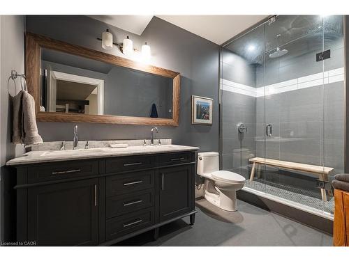 1324 Cambridge Drive, Oakville, ON - Indoor Photo Showing Bathroom