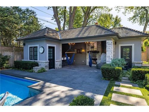 1324 Cambridge Drive, Oakville, ON - Outdoor