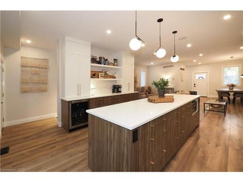 238 Eagle Street S, Cambridge, ON - Indoor Photo Showing Kitchen With Upgraded Kitchen