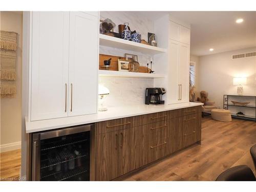 238 Eagle Street S, Cambridge, ON - Indoor