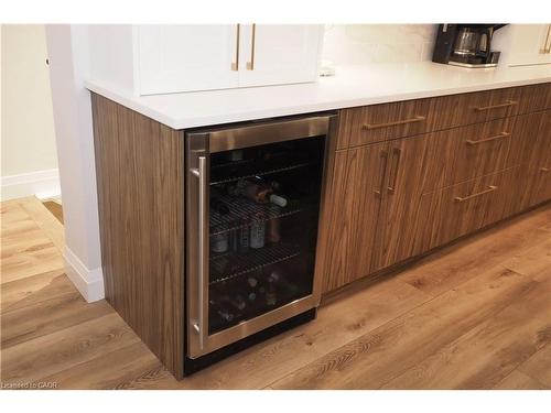 238 Eagle Street S, Cambridge, ON - Indoor