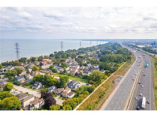 11 Knapmans Drive, Hamilton, ON 