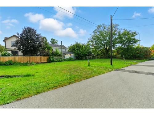 11 Knapmans Drive, Hamilton, ON 