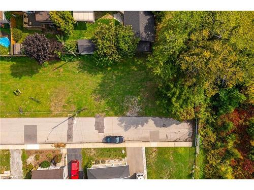 11 Knapmans Drive, Hamilton, ON 