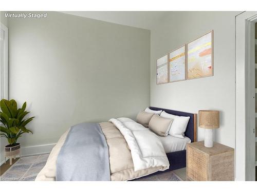 684 Beach Boulevard, Hamilton, ON - Indoor Photo Showing Bedroom