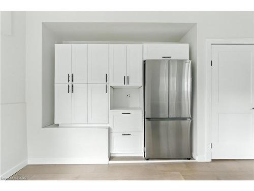 684 Beach Boulevard, Hamilton, ON - Indoor