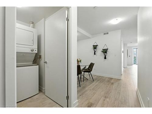 A220-3210 Dakota Common, Burlington, ON - Indoor Photo Showing Laundry Room