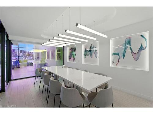 A220-3210 Dakota Common, Burlington, ON - Indoor