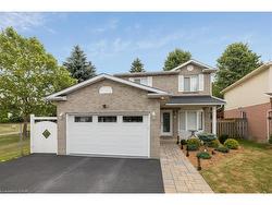 22 Merritt Crescent  Grimsby, ON L3M 4X5