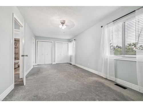 22 Merritt Crescent, Grimsby, ON - Indoor Photo Showing Other Room