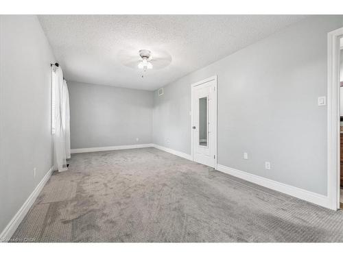 22 Merritt Crescent, Grimsby, ON - Indoor Photo Showing Other Room