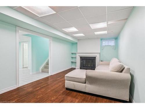 22 Merritt Crescent, Grimsby, ON - Indoor Photo Showing Basement