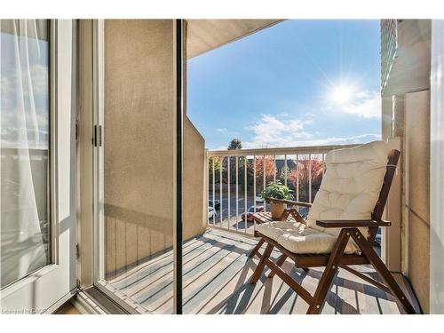 304-4450 Fairview Street, Burlington, ON -  With Exterior